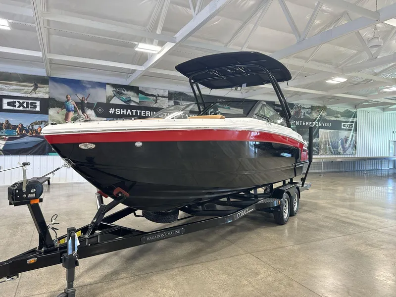 Slide: The Image of Cobalt R4 Surf 2025 - 3