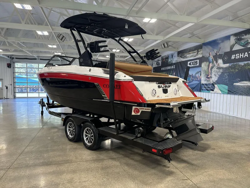 Slide: The Image of Cobalt R4 Surf 2025 - 5