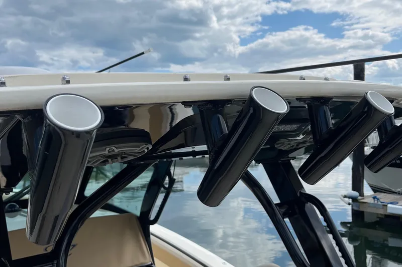 Slide: The Image of Scout 330 LXF 2024 - 55