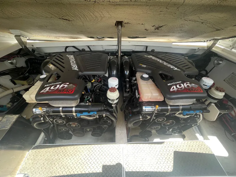 Slide: The Image of Formula 330 Sun Sport 2000 - 15