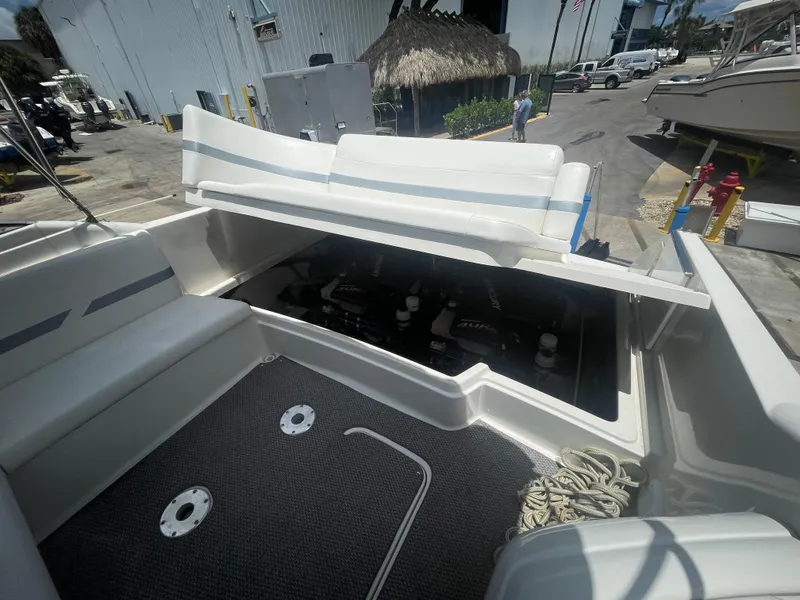 Slide: The Image of Formula 330 Sun Sport 2000 - 16