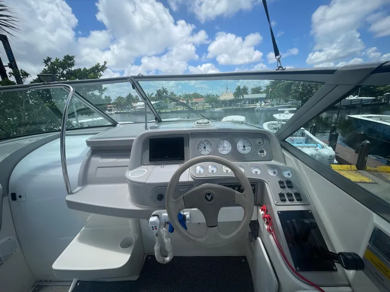 Slide: The Image of Formula 330 Sun Sport 2000 - 18