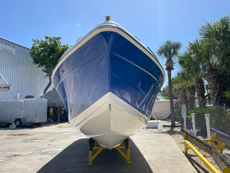 Slide: The Image of Formula 330 Sun Sport 2000 - 6