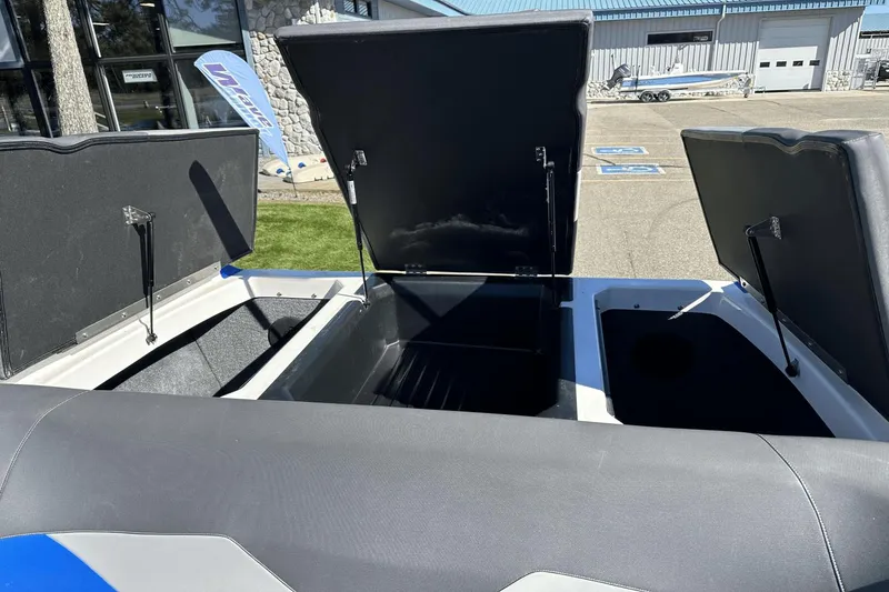 Slide: The Image of Moomba Max 2019 - 120