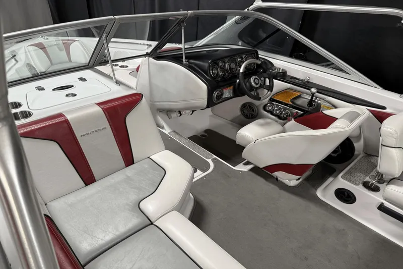 Slide: The Image of Nautique Super Air Nautique 210 Team 2009 - 10
