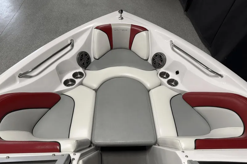 Slide: The Image of Nautique Super Air Nautique 210 Team 2009 - 110
