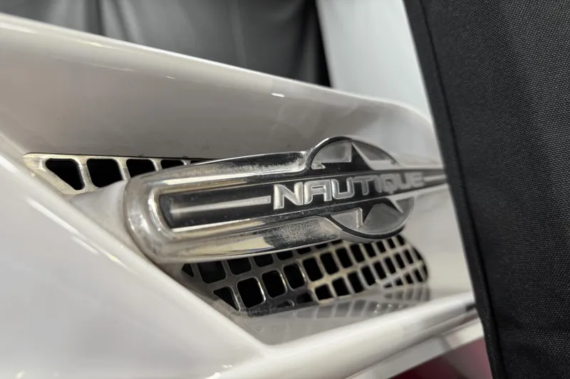 Slide: The Image of Nautique Super Air Nautique 210 Team 2009 - 23