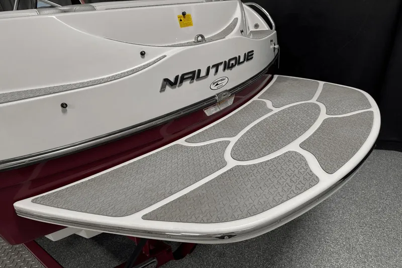 Slide: The Image of Nautique Super Air Nautique 210 Team 2009 - 27