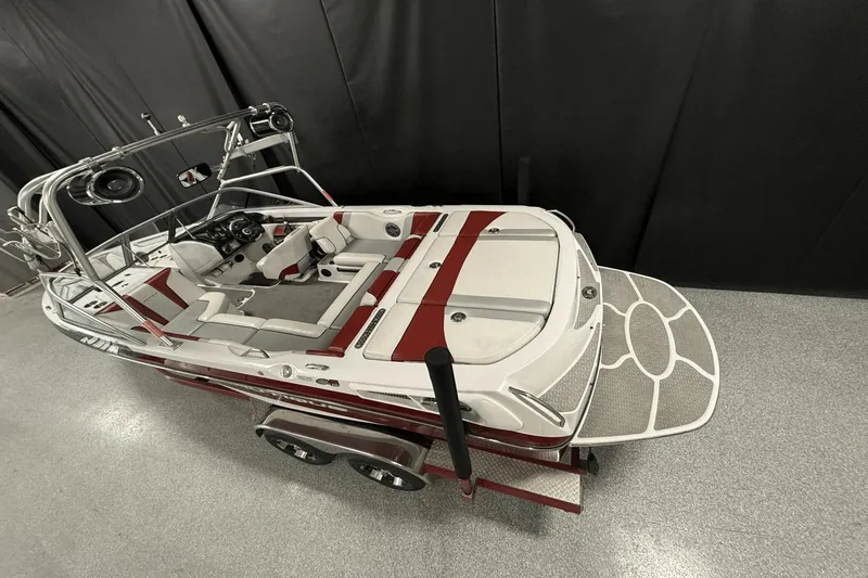Slide: The Image of Nautique Super Air Nautique 210 Team 2009 - 4