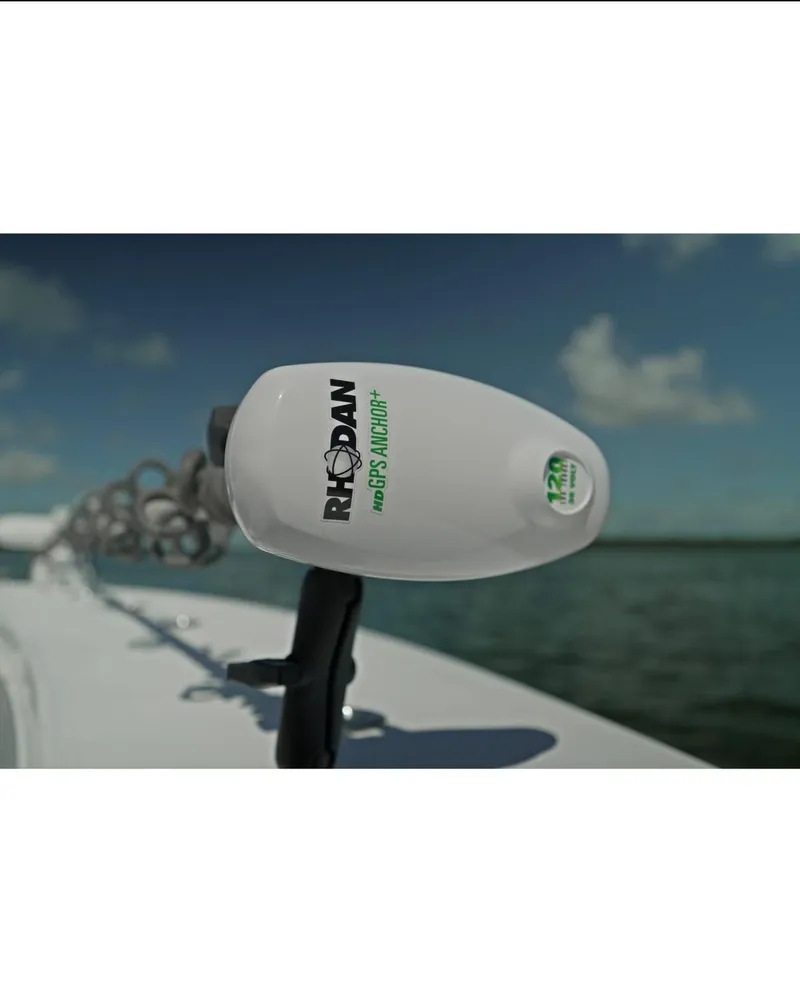 Slide: The Image of Rhoden trolling motor on 2018 SeaHunter 39 Tournament boat, ocean background. - 22