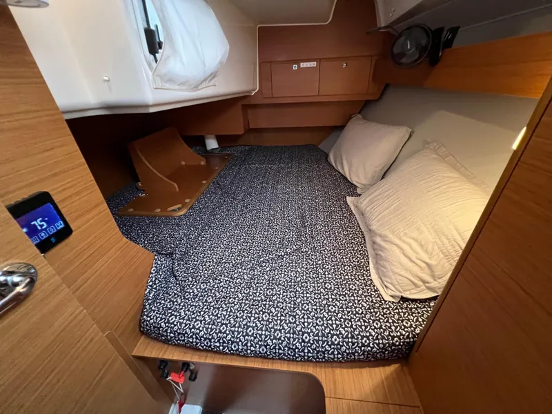 Slide: The Image of Dufour 360 2021 - 51