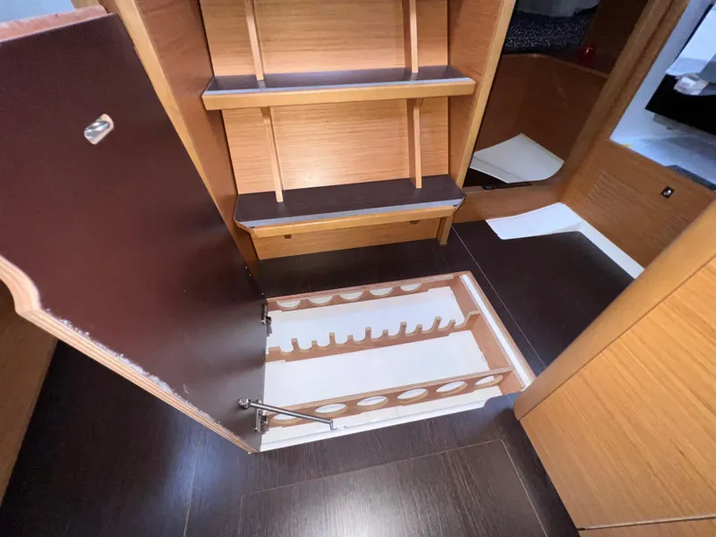 Slide: The Image of Dufour 360 2021 - 54