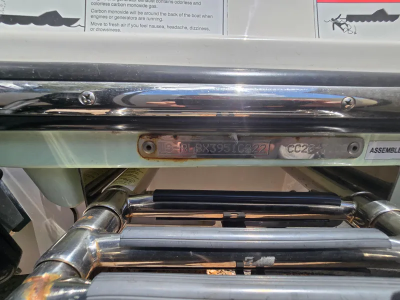 Slide: The Image of 2022 Bayliner Trophy T20CC boat ladder and assembly details. - 20