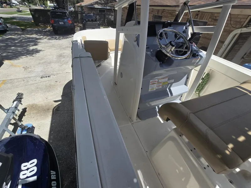 Slide: The Image of Bayliner Trophy T20CC 2022 - 63