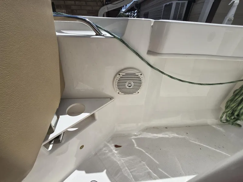 Slide: The Image of Bayliner Trophy T20CC 2022 - 65