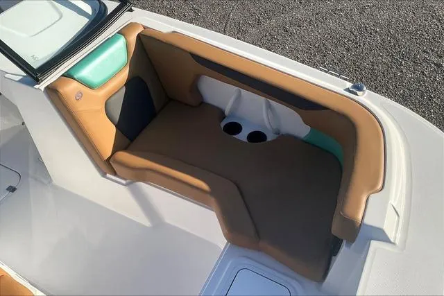 Slide: The Image of Hurricane SunDeck 2050 OB 2025 - 18