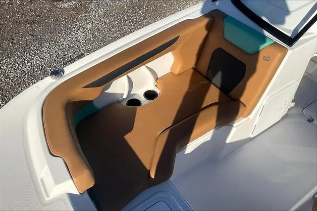 Slide: The Image of Hurricane SunDeck 2050 OB 2025 - 19