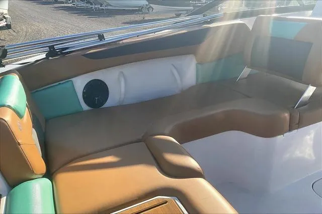 Slide: The Image of Hurricane SunDeck 2050 OB 2025 - 21