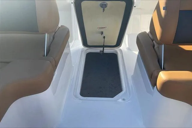 Slide: The Image of Hurricane SunDeck 2050 OB 2025 - 29