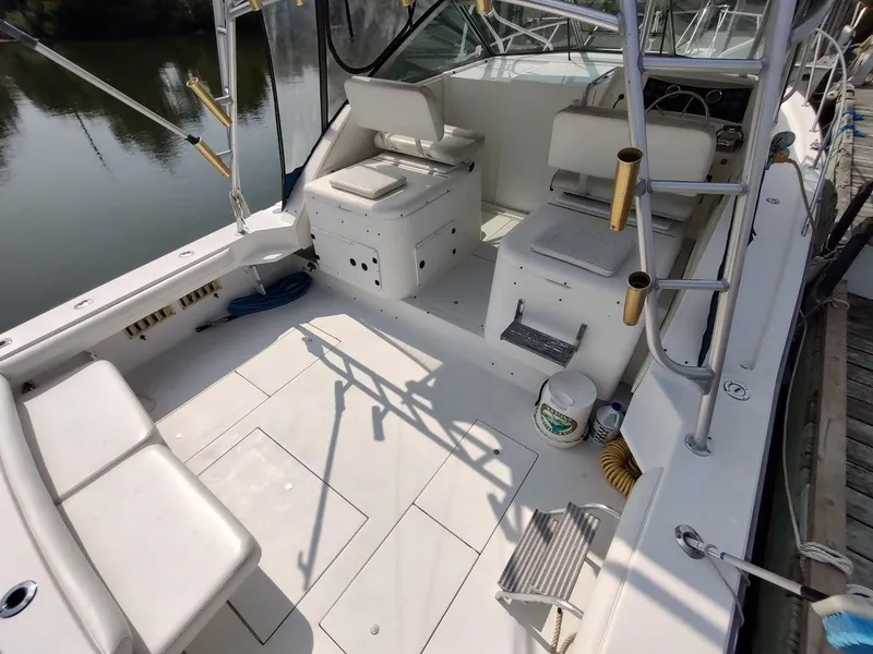 Slide: The Image of Wellcraft 330 Coastal 1997 - 10