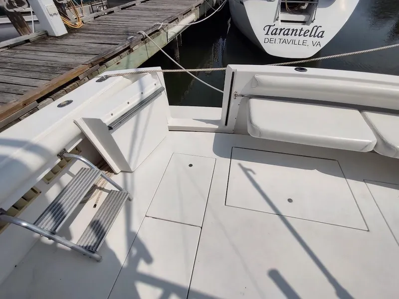 Slide: The Image of Wellcraft 330 Coastal 1997 - 14