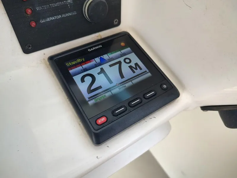 Slide: The Image of Wellcraft 330 Coastal 1997 - 24