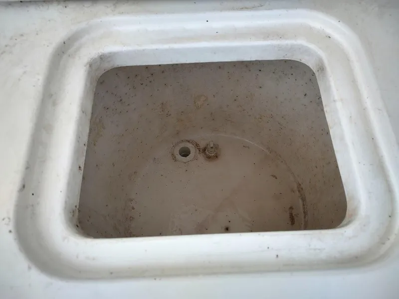 Slide: The Image of Wellcraft 330 Coastal 1997 - 26