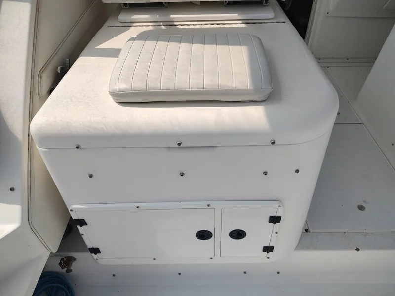 Slide: The Image of Wellcraft 330 Coastal 1997 - 27