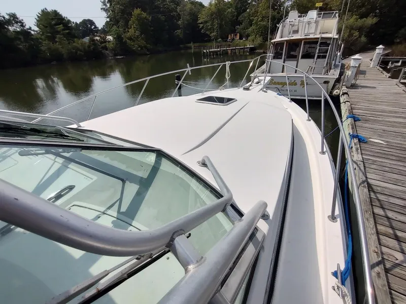 Slide: The Image of Wellcraft 330 Coastal 1997 - 4