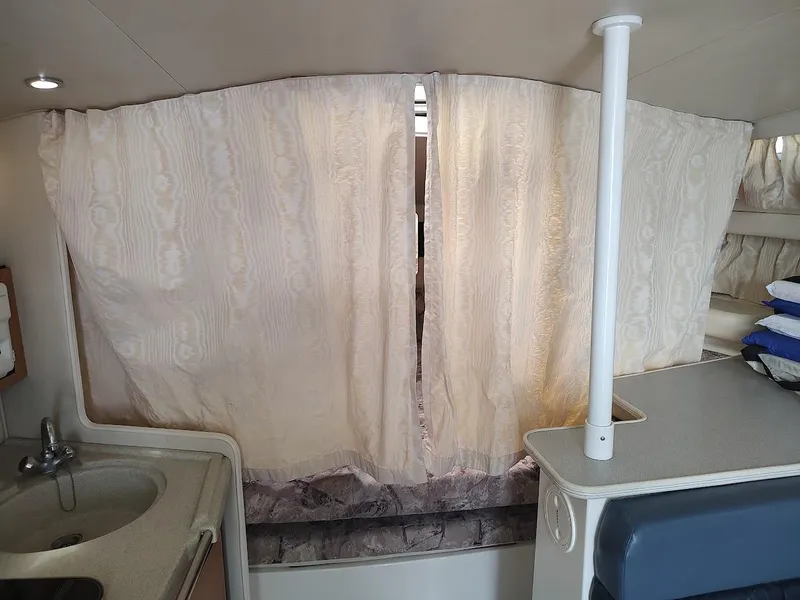 Slide: The Image of Wellcraft 330 Coastal 1997 - 49