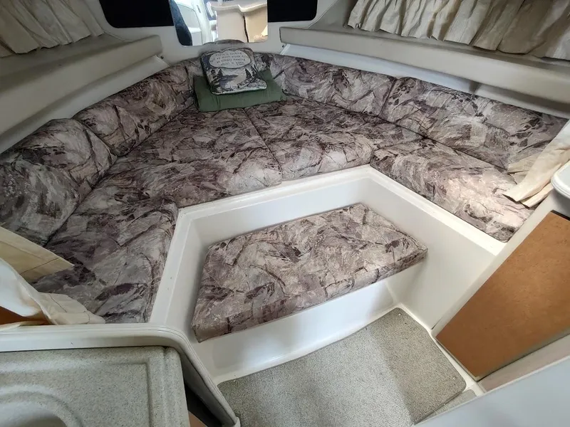 Slide: The Image of Wellcraft 330 Coastal 1997 - 50