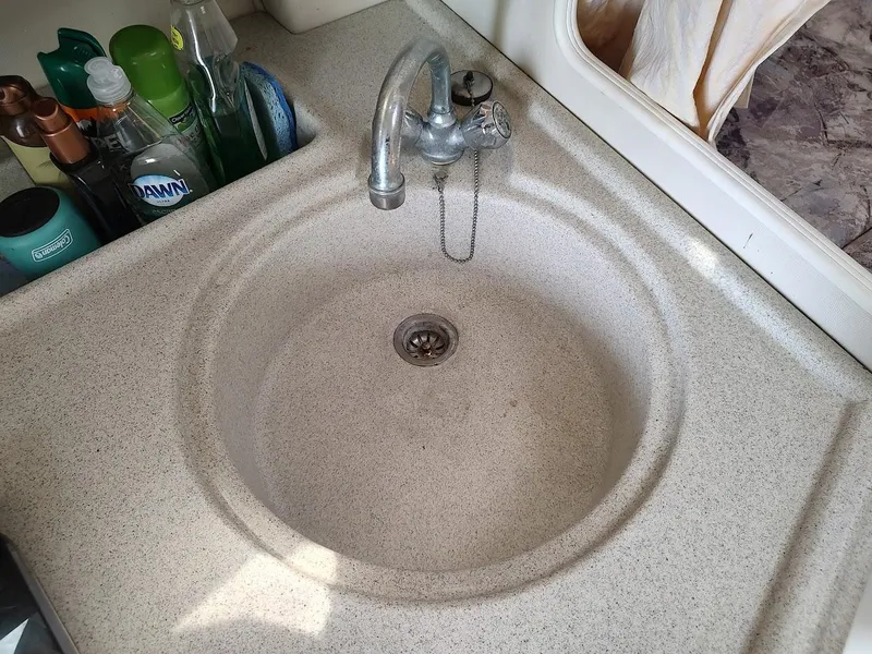 Slide: The Image of Wellcraft 330 Coastal 1997 - 58