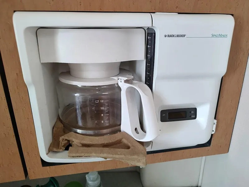 Slide: The Image of Wellcraft 330 Coastal 1997 - 59