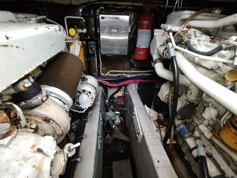 Slide: The Image of Wellcraft 330 Coastal 1997 - 87