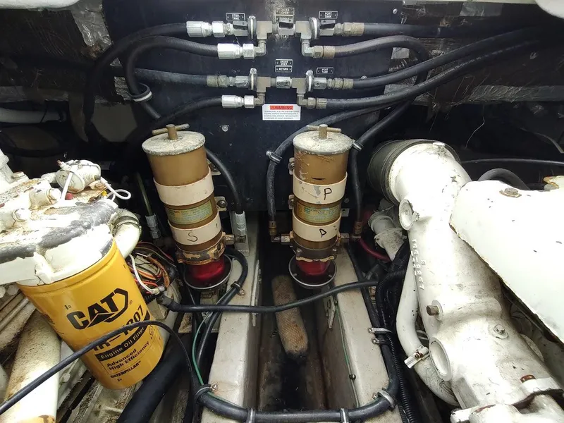 Slide: The Image of Wellcraft 330 Coastal 1997 - 90