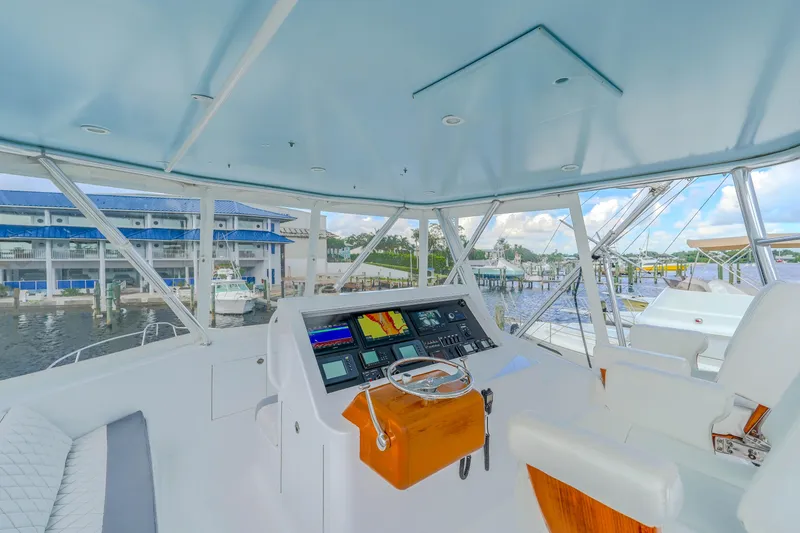 Slide: The Image of Interior view of 1982 Hatteras 46 Convertible yacht helm station. - 41