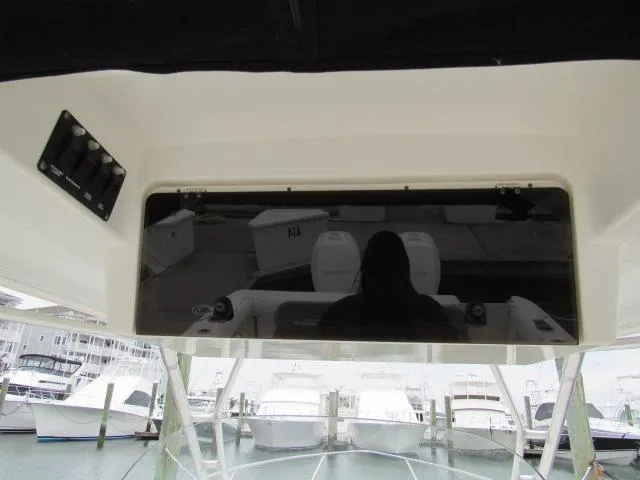 Slide: The Image of Boston Whaler 32 Outrage Cuddy 2006 - 15