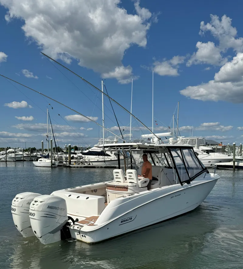 Slide: The Image of Boston Whaler 32 Outrage Cuddy 2006 - 5