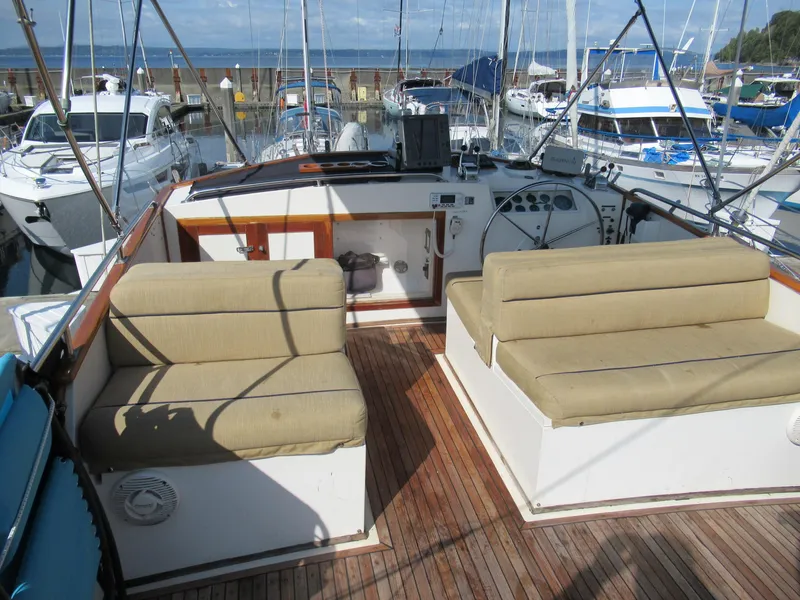 Slide: The Image of Flybridge - 22