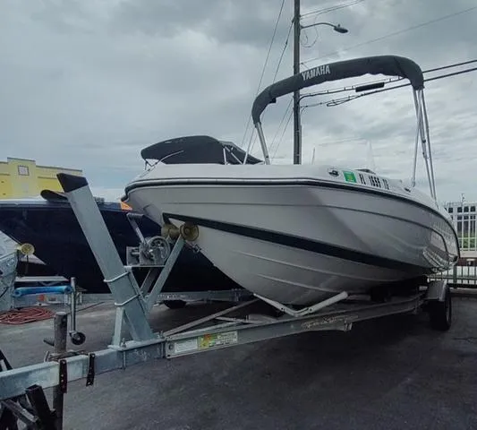 Slide: The Image of Yamaha 190 FSH Deluxe 2022 - 7