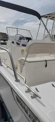 Slide: The Image of Boston Whaler 170 Montauk 2024 - 17