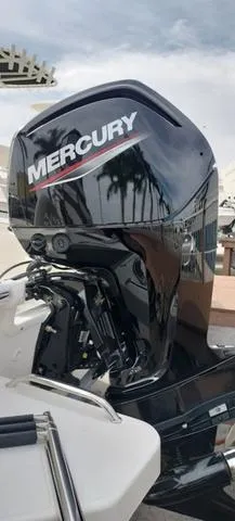 Slide: The Image of Boston Whaler 170 Montauk 2024 - 22