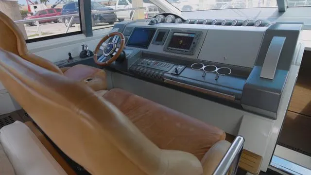 Slide: The Image of Azimut 62S 2008 - 8