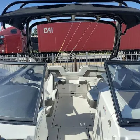 Slide: The Image of Yamaha 242LTD-SE 2016 - 10