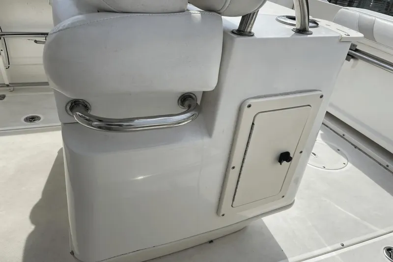 Slide: The Image of Boston Whaler 240 Outrage 2008 - 10