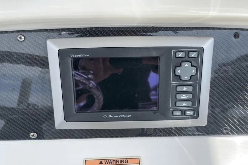 Slide: The Image of Boston Whaler 240 Outrage 2008 - 17