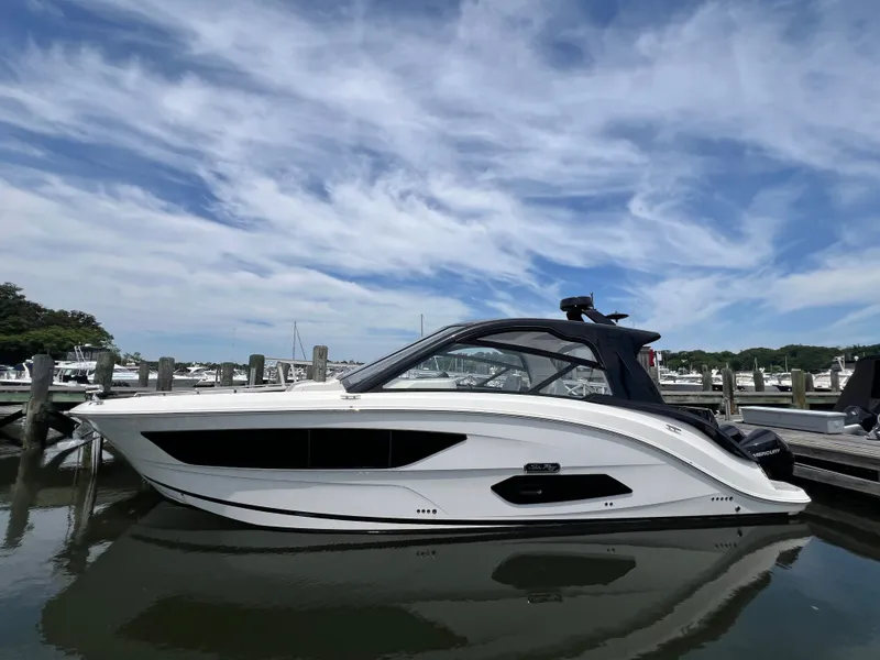 Slide: The Image of Sea Ray Sundancer 370 Outboard 2023 - 13