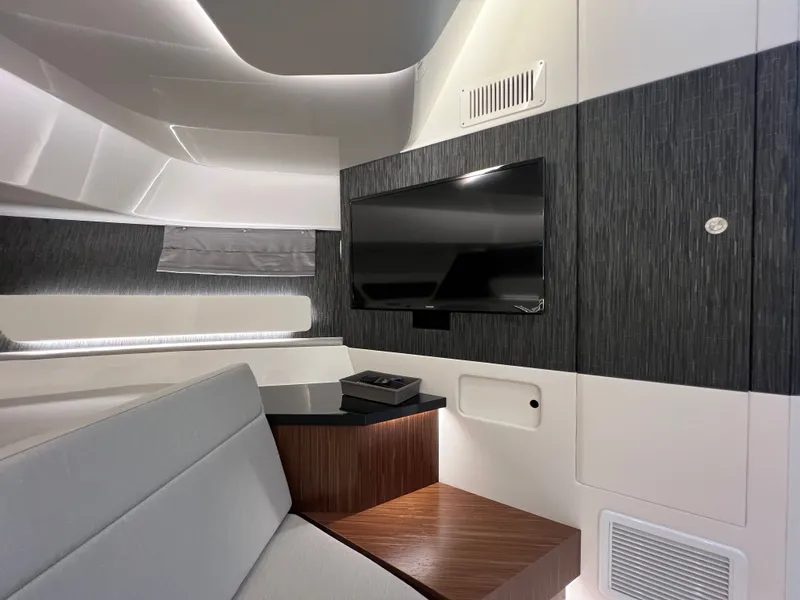 Slide: The Image of Sea Ray Sundancer 370 Outboard 2023 - 52