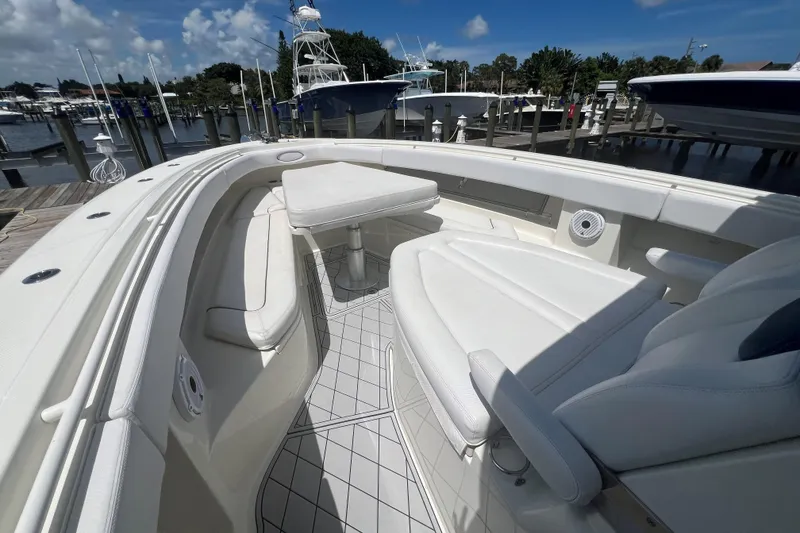 Slide: The Image of HCB 42 Five Wahoos - Cockpit - 11