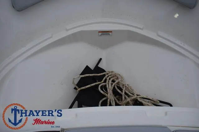 Slide: The Image of Bayliner Element M15 2023 - 14